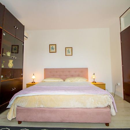Pineta House Vidos Apartment โปเรช ภายนอก รูปภาพ