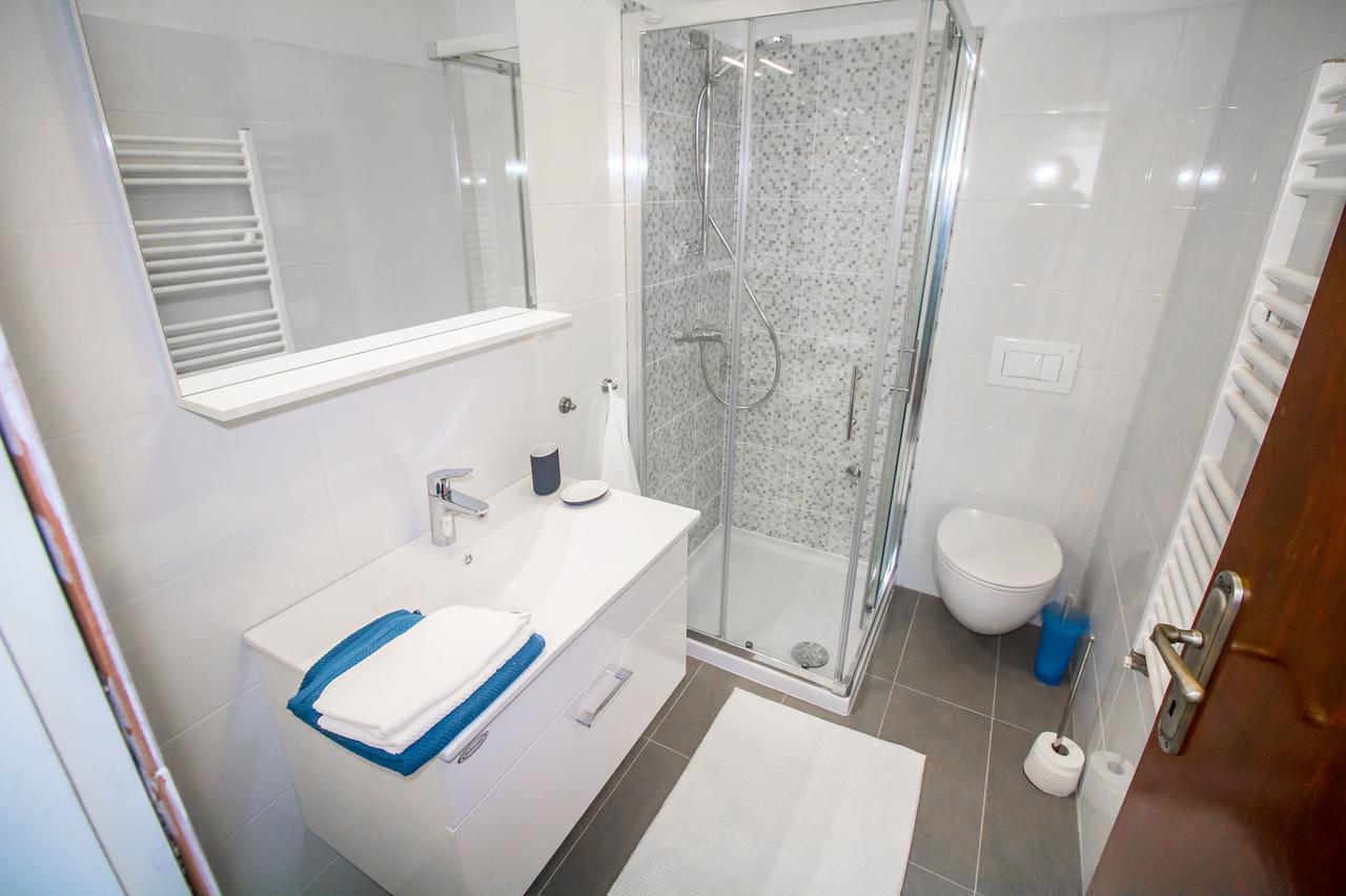 Pineta House Vidos Apartment โปเรช ภายนอก รูปภาพ
