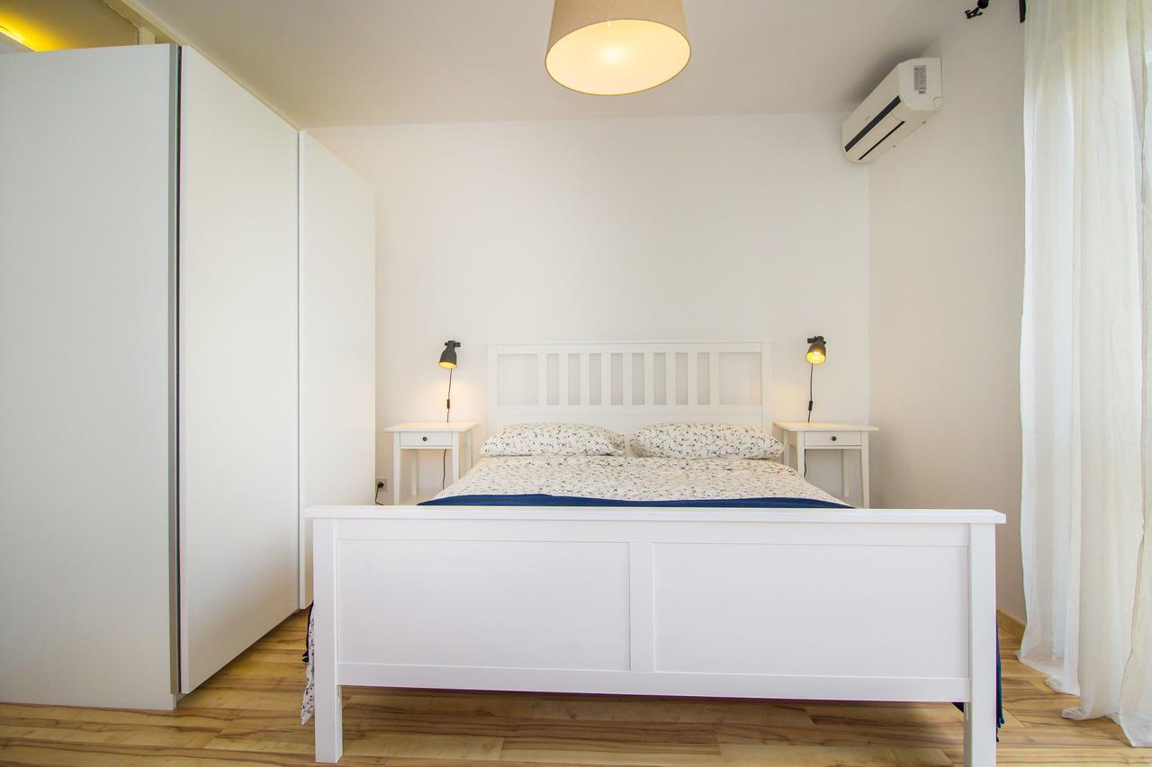 Pineta House Vidos Apartment โปเรช ภายนอก รูปภาพ