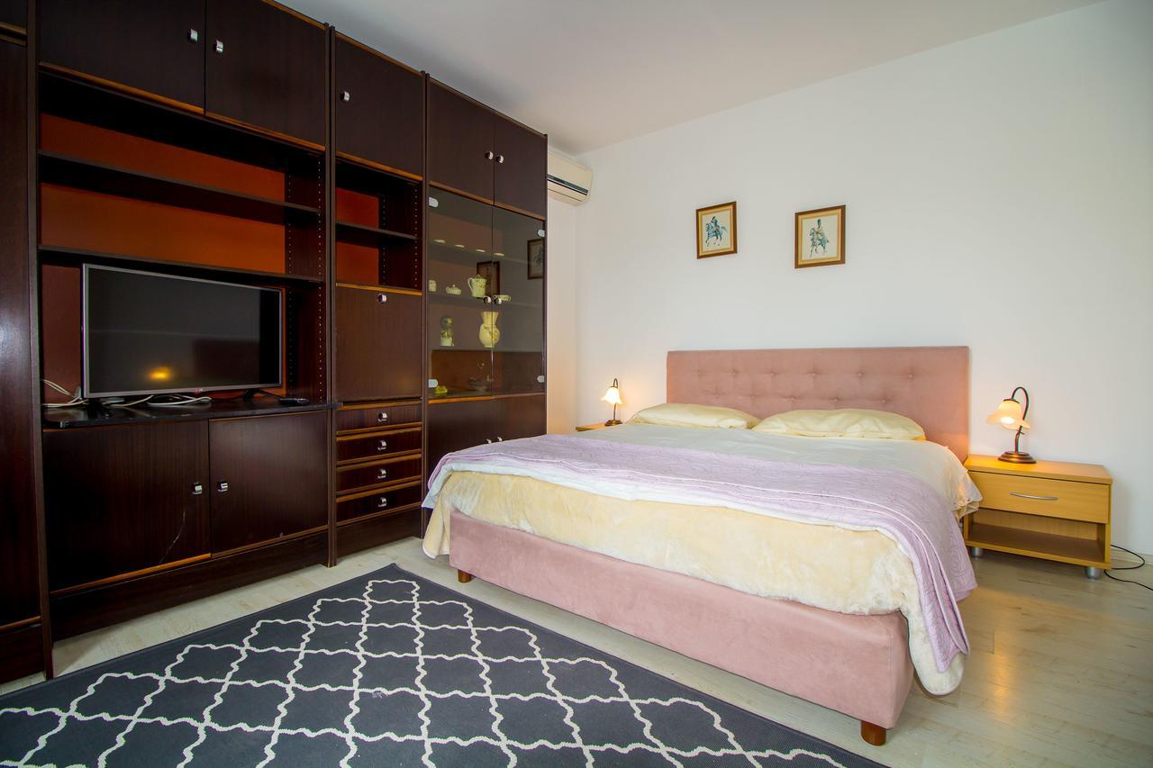 Pineta House Vidos Apartment โปเรช ภายนอก รูปภาพ